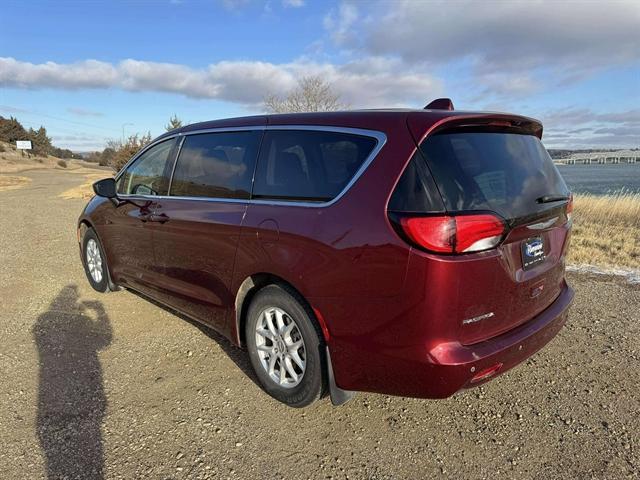 used 2017 Chrysler Pacifica car, priced at $12,500