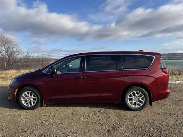 used 2017 Chrysler Pacifica car, priced at $12,500