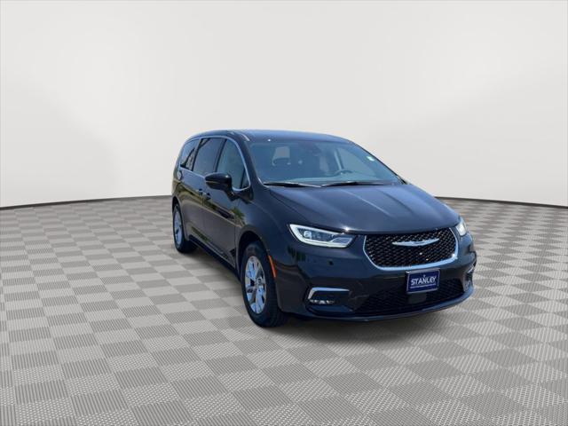 new 2024 Chrysler Pacifica car, priced at $47,445