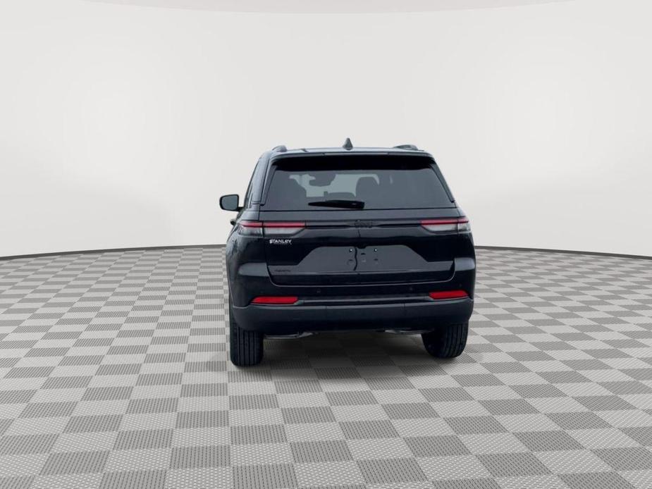 new 2024 Jeep Grand Cherokee car, priced at $43,495