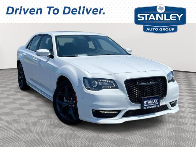 new 2023 Chrysler 300 car, priced at $33,995