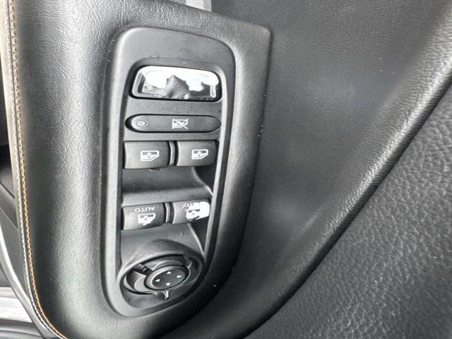 used 2018 Jeep Compass car, priced at $11,000