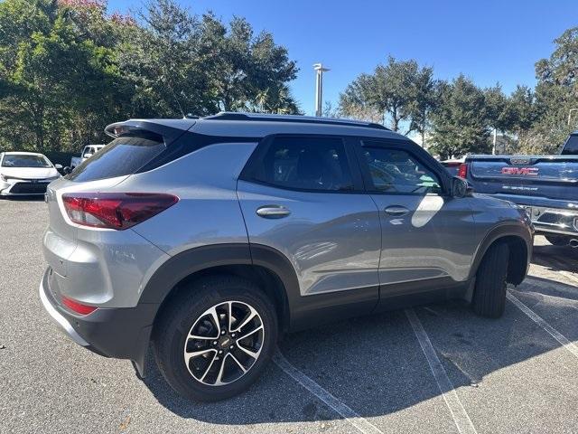 used 2025 Chevrolet TrailBlazer car, priced at $18,823