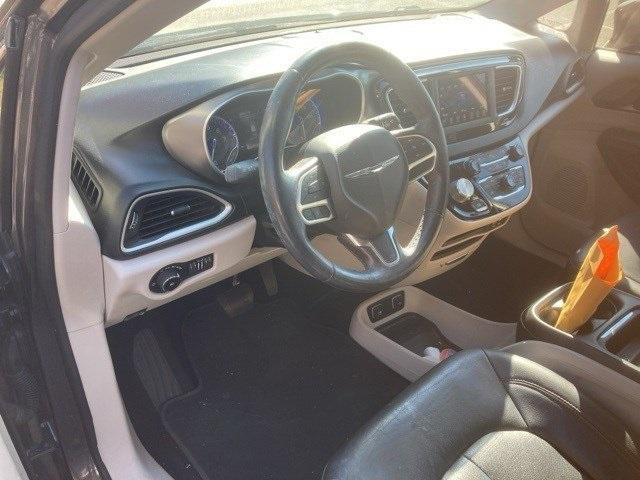 used 2020 Chrysler Pacifica car, priced at $14,880