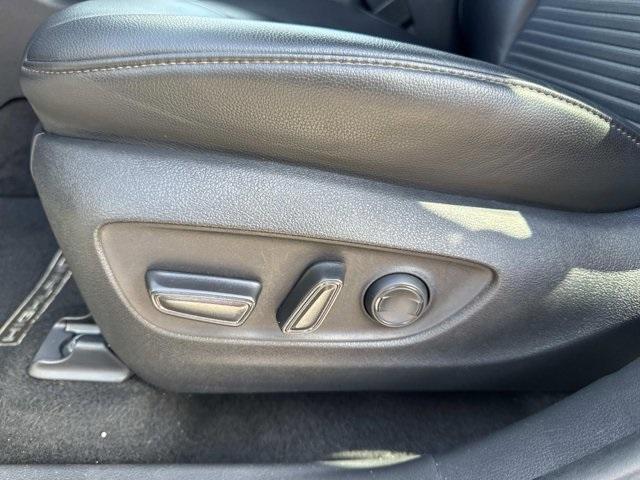used 2023 Toyota Highlander car, priced at $31,000