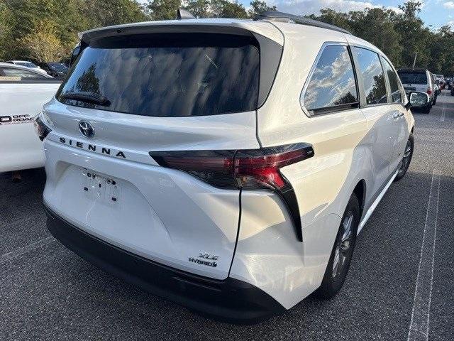 used 2024 Toyota Sienna car, priced at $38,544
