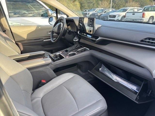 used 2024 Toyota Sienna car, priced at $38,544