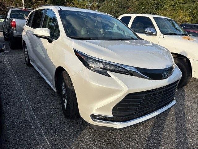 used 2024 Toyota Sienna car, priced at $38,544