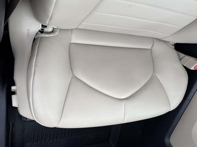 used 2023 Toyota Highlander car, priced at $27,000