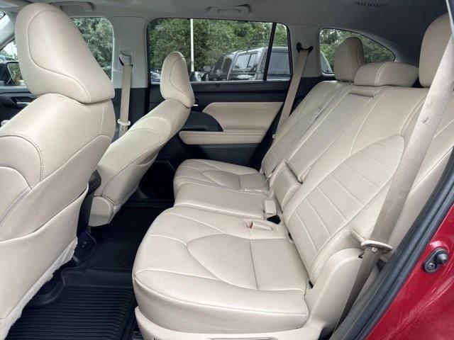 used 2023 Toyota Highlander car, priced at $27,000