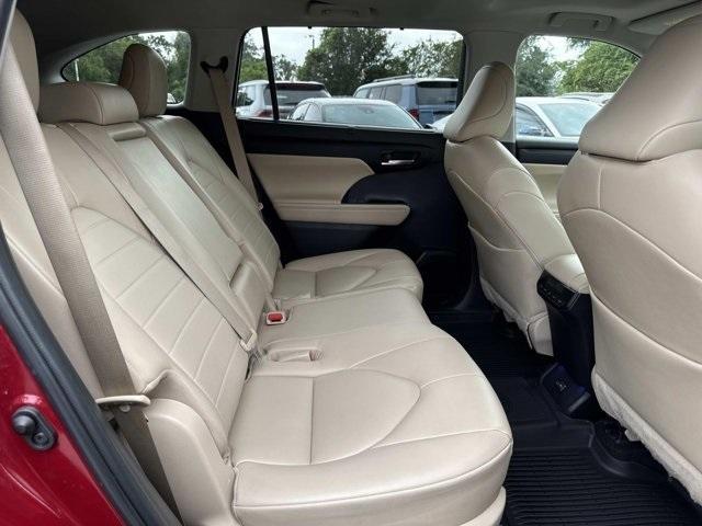 used 2023 Toyota Highlander car, priced at $27,000
