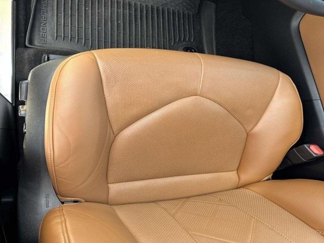 used 2023 Toyota Highlander car, priced at $39,998