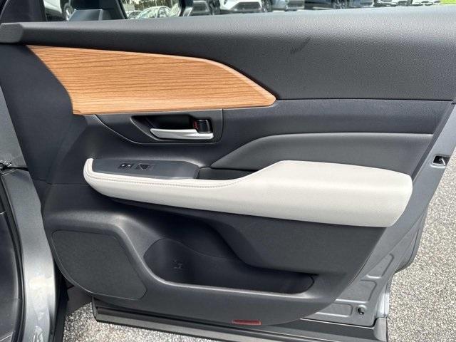new 2025 Toyota Grand Highlander car, priced at $57,138