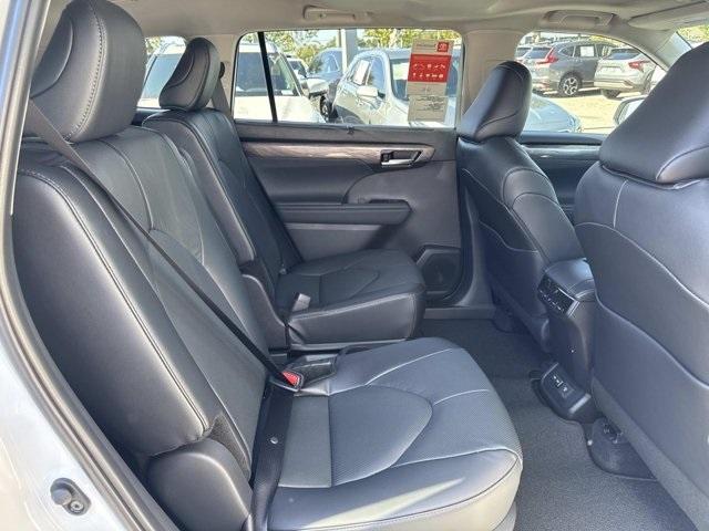 new 2026 Toyota Highlander car, priced at $53,355