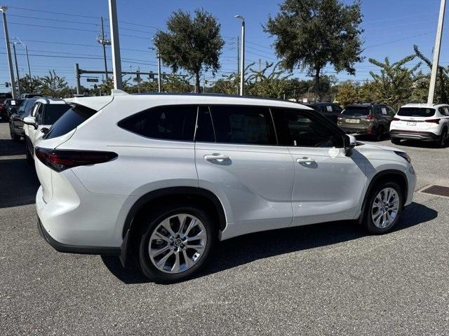 new 2026 Toyota Highlander car, priced at $53,355