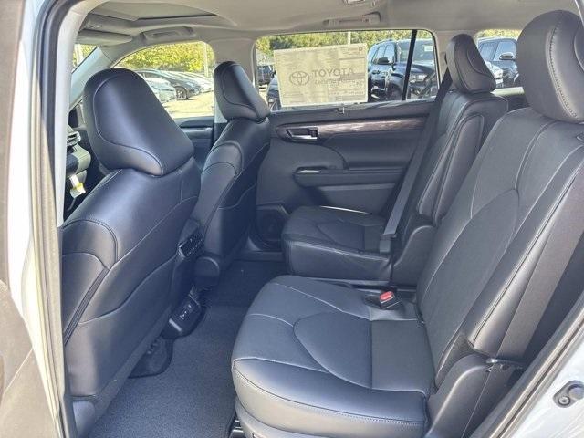 new 2026 Toyota Highlander car, priced at $53,355