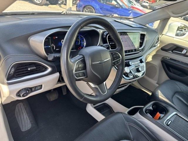 used 2022 Chrysler Pacifica Hybrid car, priced at $19,800