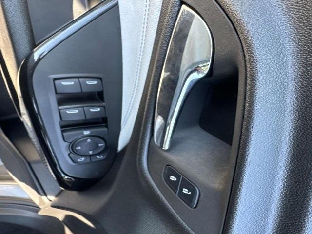 used 2025 Chevrolet Trax car, priced at $19,000