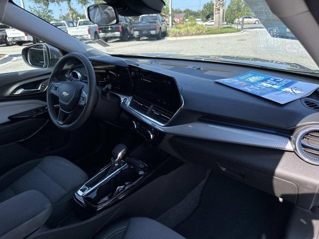 used 2025 Chevrolet Trax car, priced at $19,000