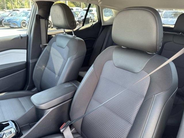 used 2025 Chevrolet Trax car, priced at $19,000