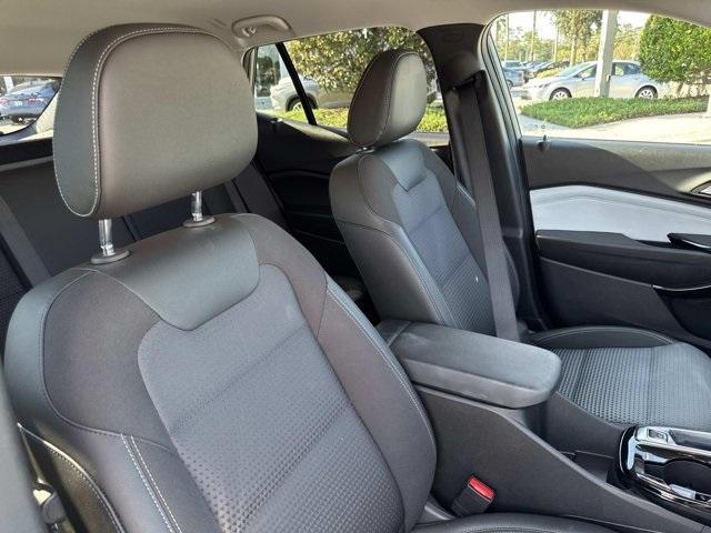 used 2025 Chevrolet Trax car, priced at $19,000