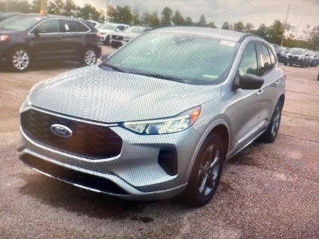 used 2024 Ford Escape car, priced at $18,998