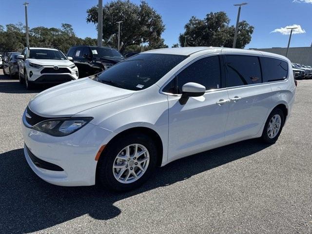 used 2017 Chrysler Pacifica car, priced at $10,488