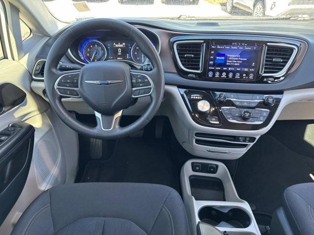 used 2017 Chrysler Pacifica car, priced at $10,488