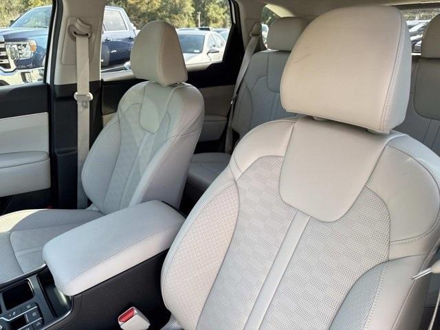 used 2026 Kia Sorento car, priced at $30,998