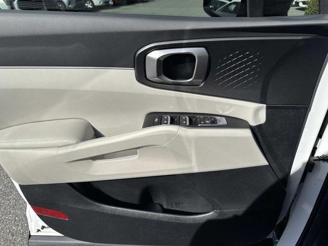 used 2026 Kia Sorento car, priced at $30,998