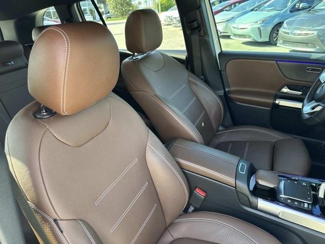 used 2022 Mercedes-Benz GLB 250 car, priced at $25,000