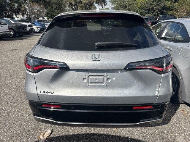 used 2025 Honda HR-V car, priced at $25,998