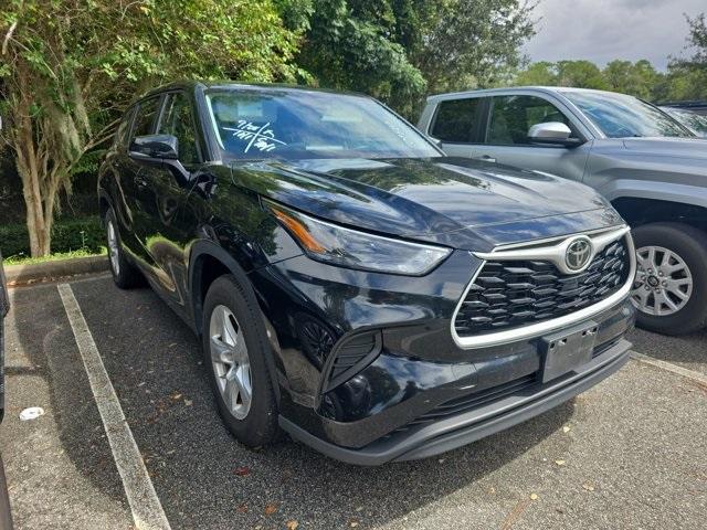 used 2023 Toyota Highlander car, priced at $26,998