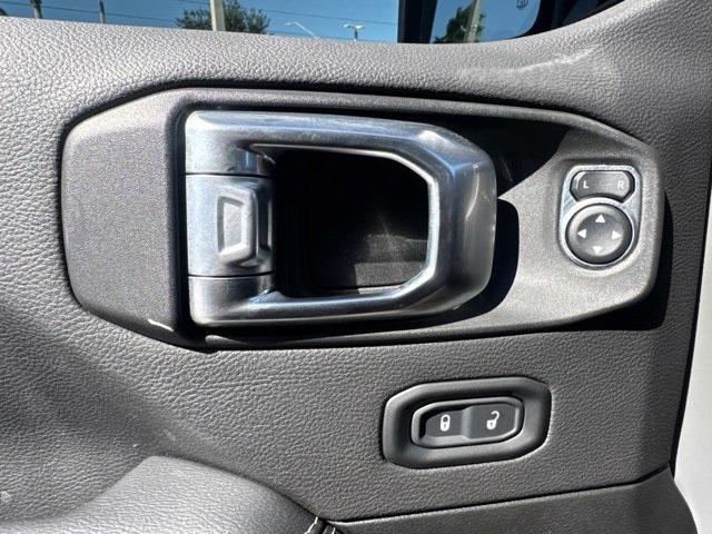 used 2022 Jeep Gladiator car, priced at $26,998