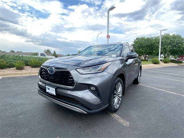 used 2022 Toyota Highlander Hybrid car, priced at $36,995