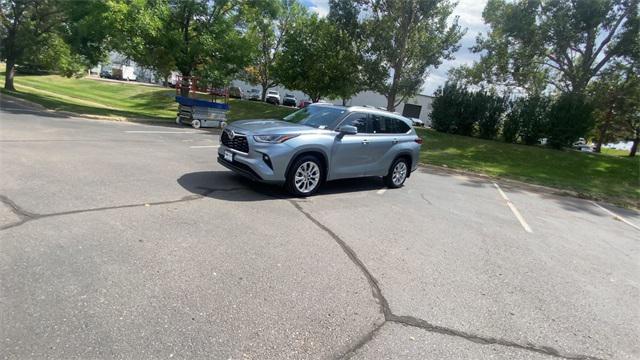 used 2022 Toyota Highlander car, priced at $36,700
