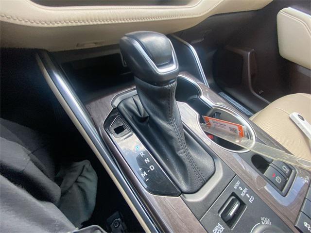 used 2022 Toyota Highlander car, priced at $36,700