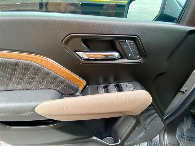 used 2024 GMC Canyon car, priced at $46,901