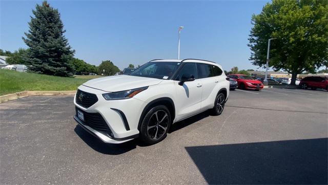 used 2021 Toyota Highlander car, priced at $35,022