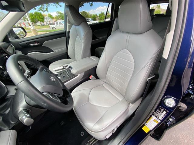 used 2021 Toyota Highlander car, priced at $35,995