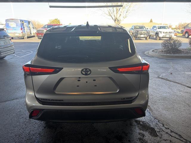 used 2024 Toyota Highlander car, priced at $36,291