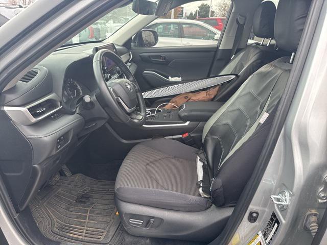 used 2024 Toyota Highlander car, priced at $36,291