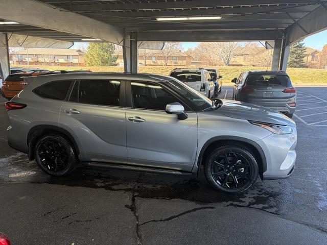 used 2024 Toyota Highlander car, priced at $36,291