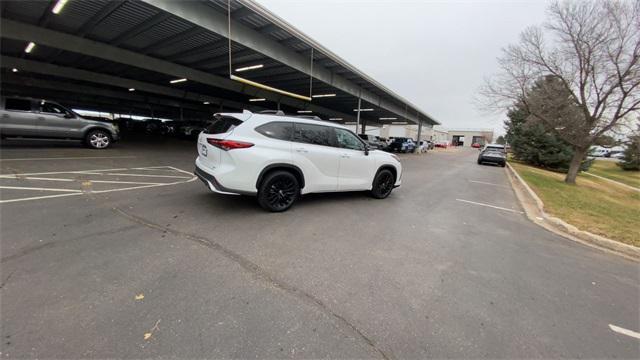 used 2023 Toyota Highlander car, priced at $35,601