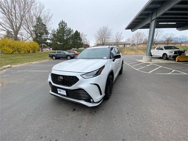 used 2023 Toyota Highlander car, priced at $36,001