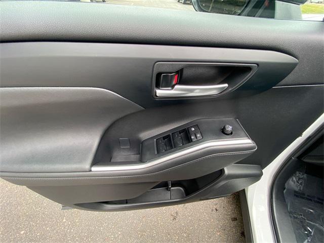 used 2023 Toyota Highlander car, priced at $35,601