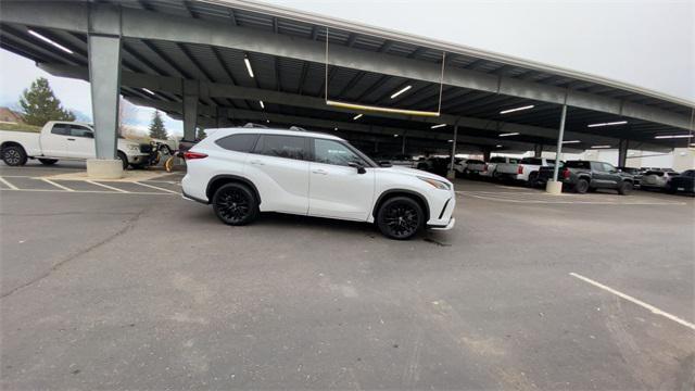 used 2023 Toyota Highlander car, priced at $35,601