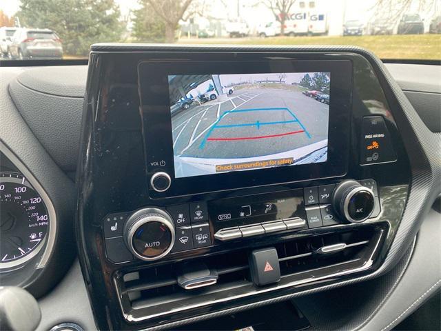 used 2023 Toyota Highlander car, priced at $35,601