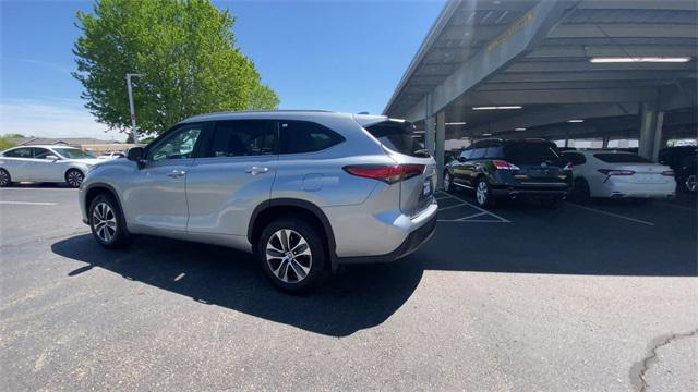 used 2023 Toyota Highlander car, priced at $34,495