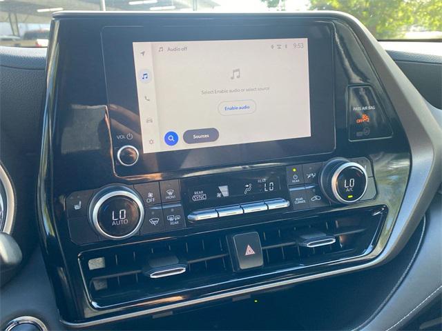 used 2023 Toyota Highlander car, priced at $34,201